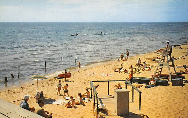 Epworth Heights Hotel - Vintage Postcard (newer photo)